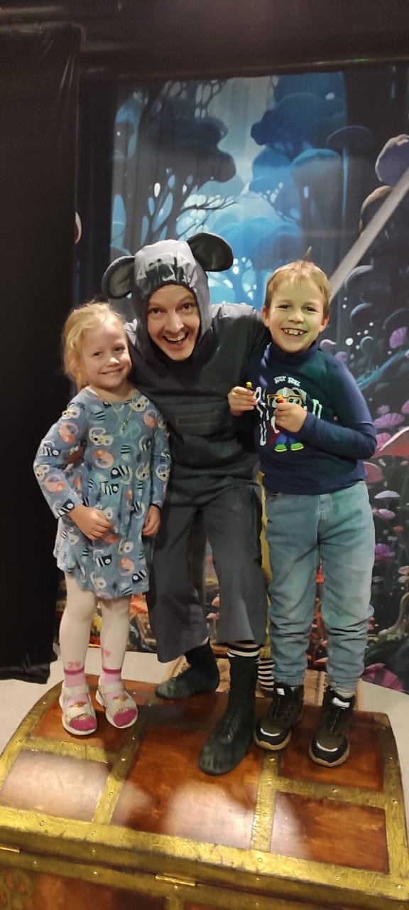 Воспитанники воскресной школы посмотрели спектакль  в ЦТИ «Дом Мейерхольда»