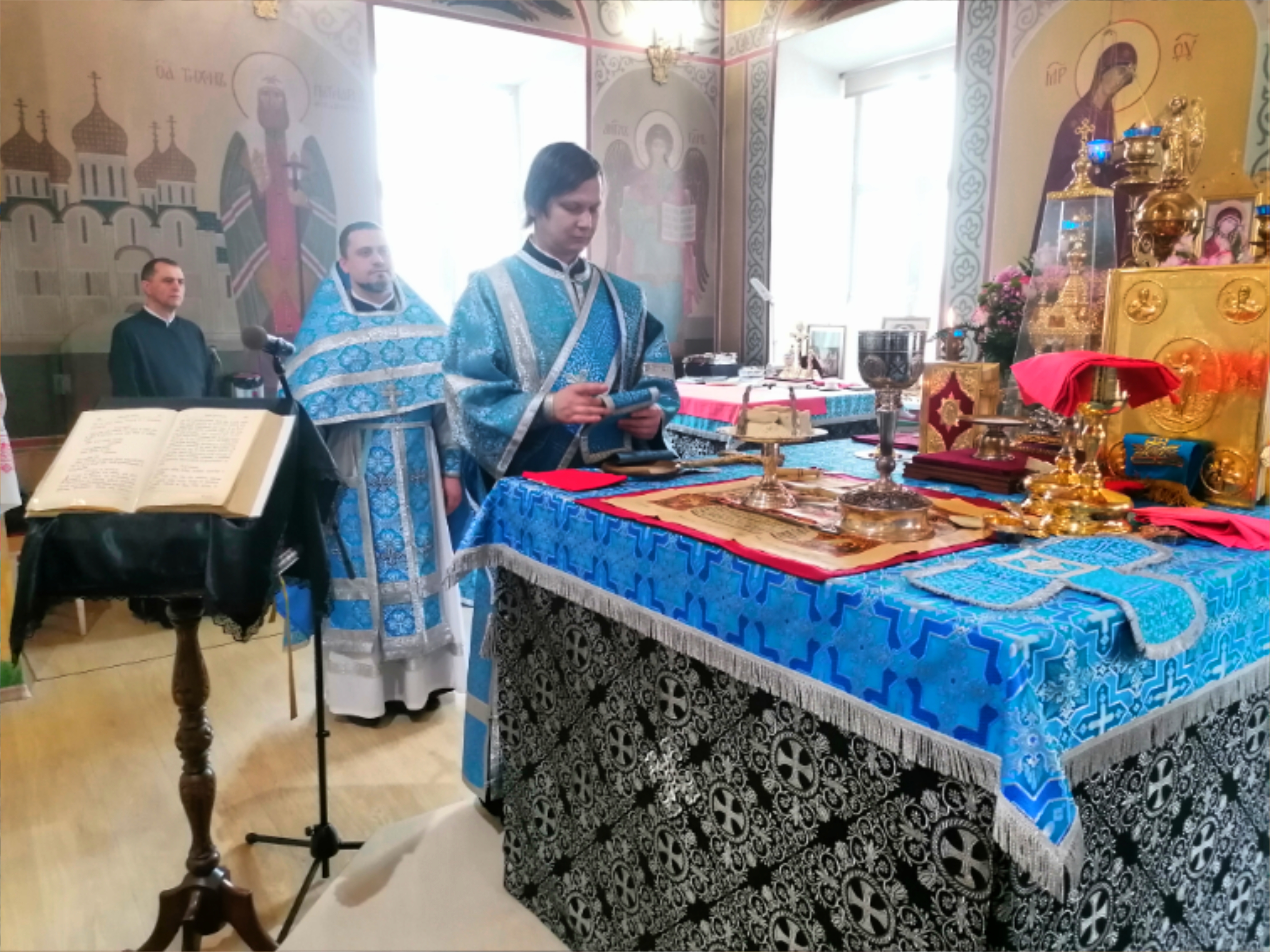 Празднование Благовещение Богородицы