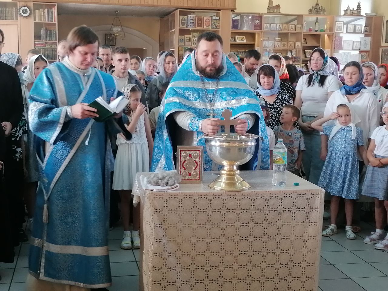 Богослужения в Неделю 12-ю по Пятидесятнице