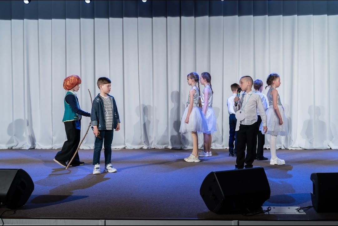 Дети из воскресной школы участвовали в IV Театральном фестивале воскресных школ "Добрые сказки"