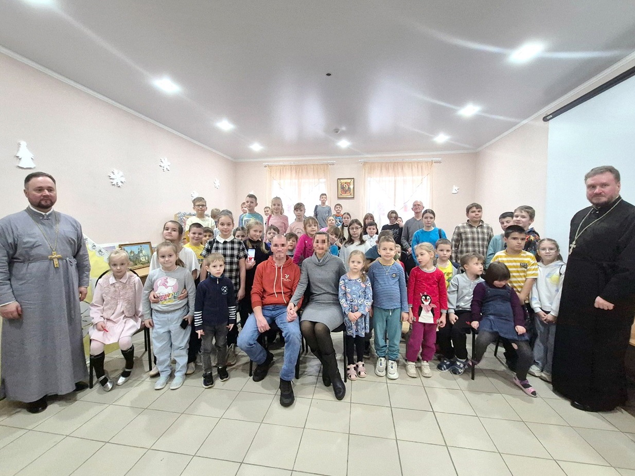 В воскресной школе Никольского храма встретились с воином – участником СВО