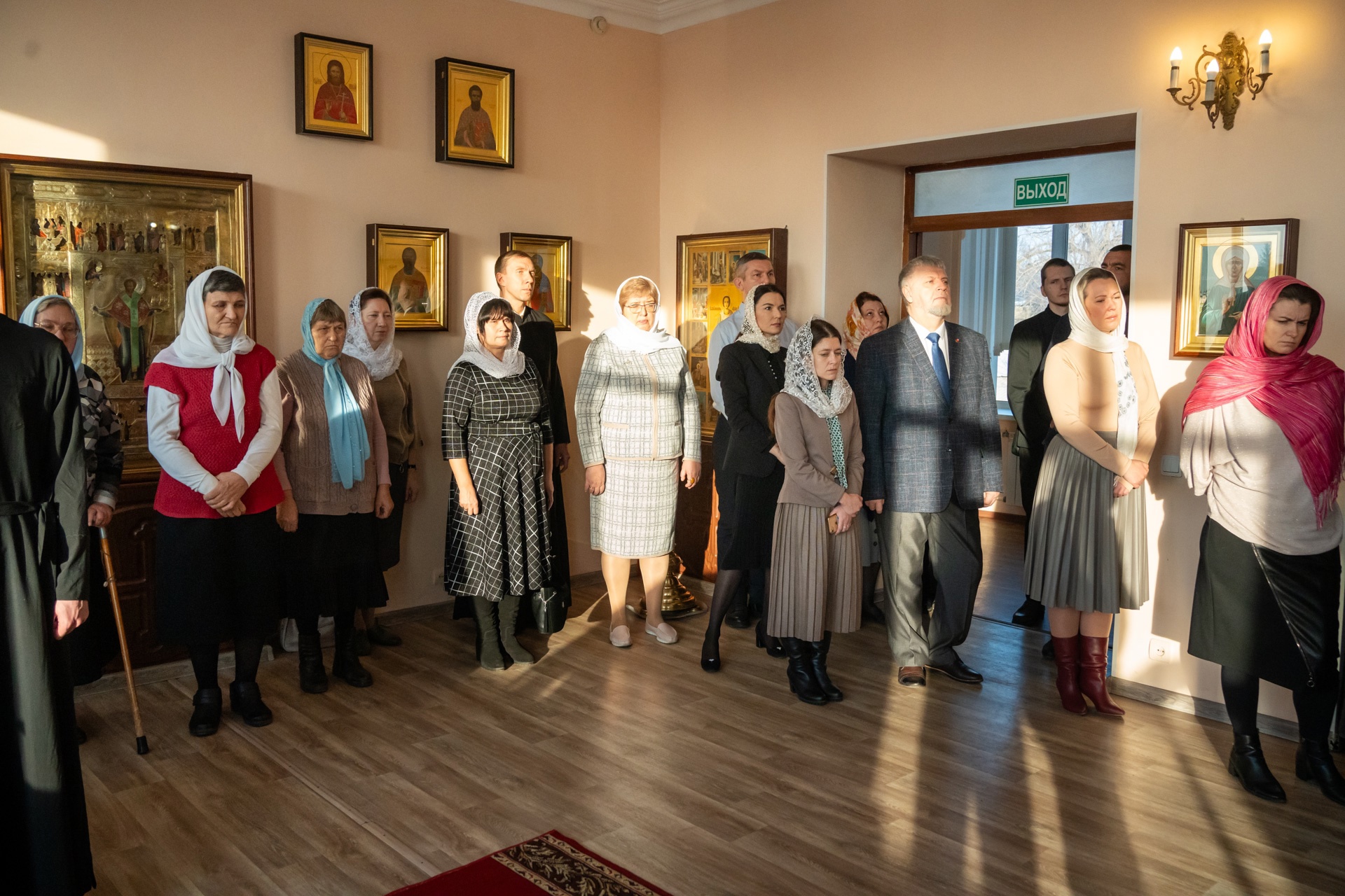 Протоиерей Александр Филиппов сослужил митрополиту Серафиму в престольный праздник и актовый день в Пензенской духовной семинарии   