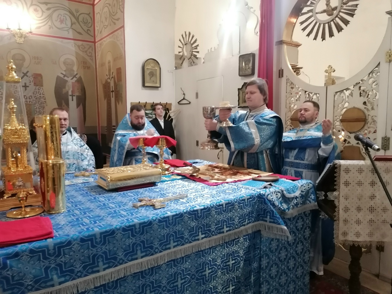 Празднование Введение во храм Пресвятой Богородицы