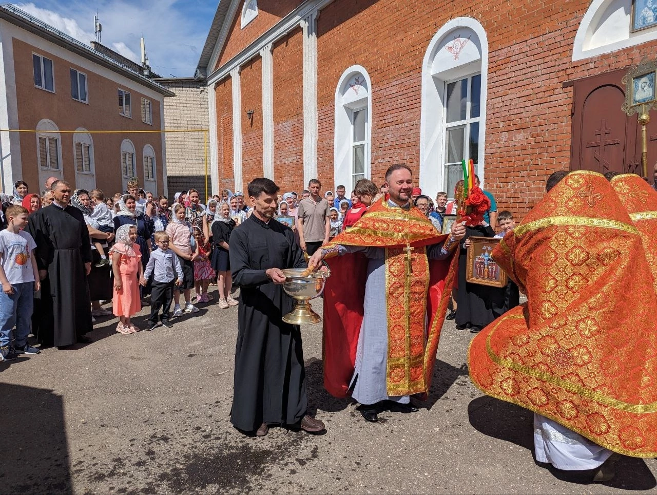 Богослужения в Неделю о слепом 