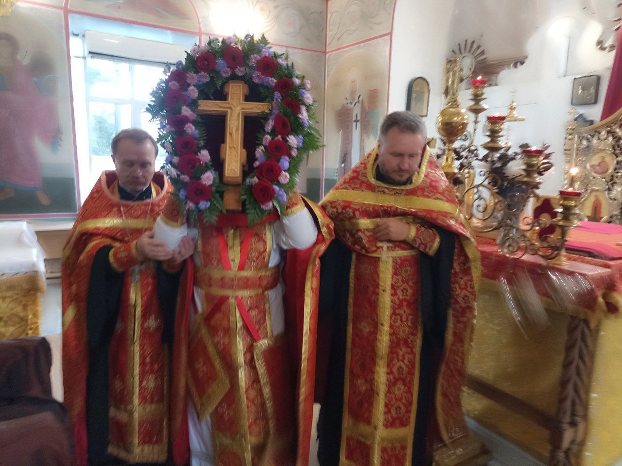 Вечернее богослужение в канун праздника Происхождение Честных Древ Животворящего Креста Господня