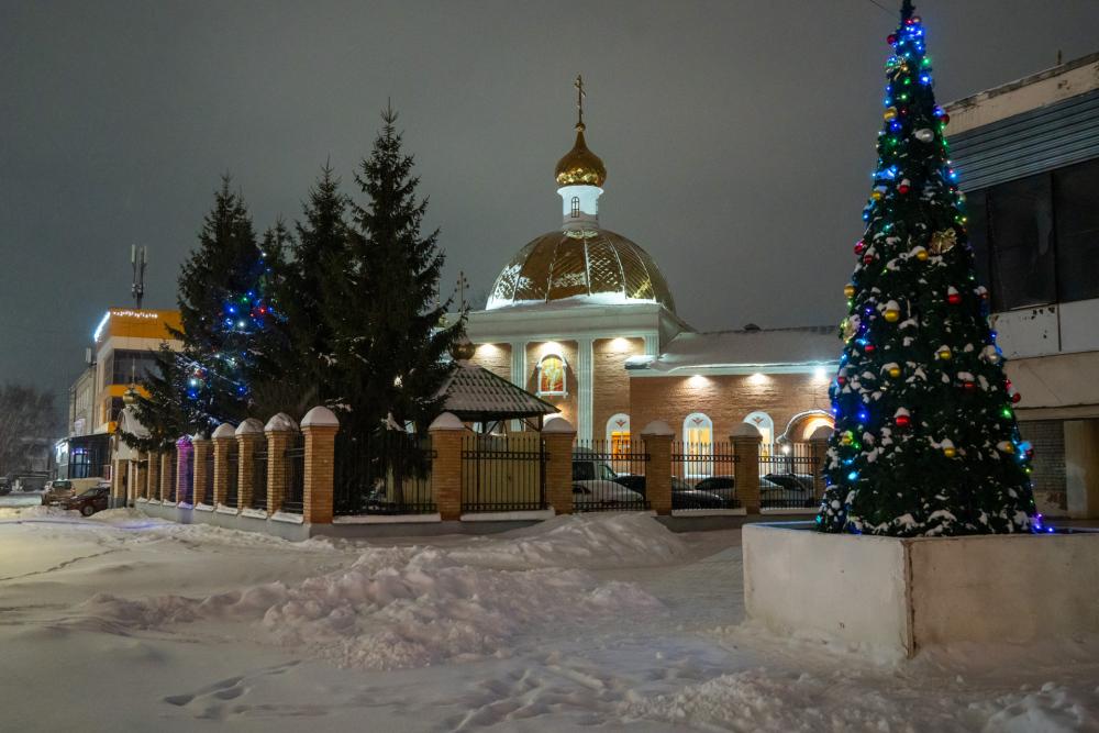 В канун престольного праздника митрополит Серафим совершил всенощное бдение в нашем храме