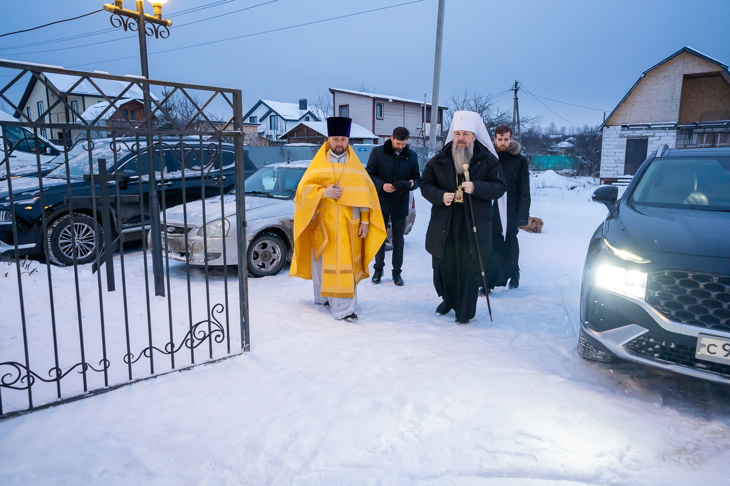 Митрополит Пензенский и Нижнеломовский Серафим совершил литургию в Троицком храме в Камайке