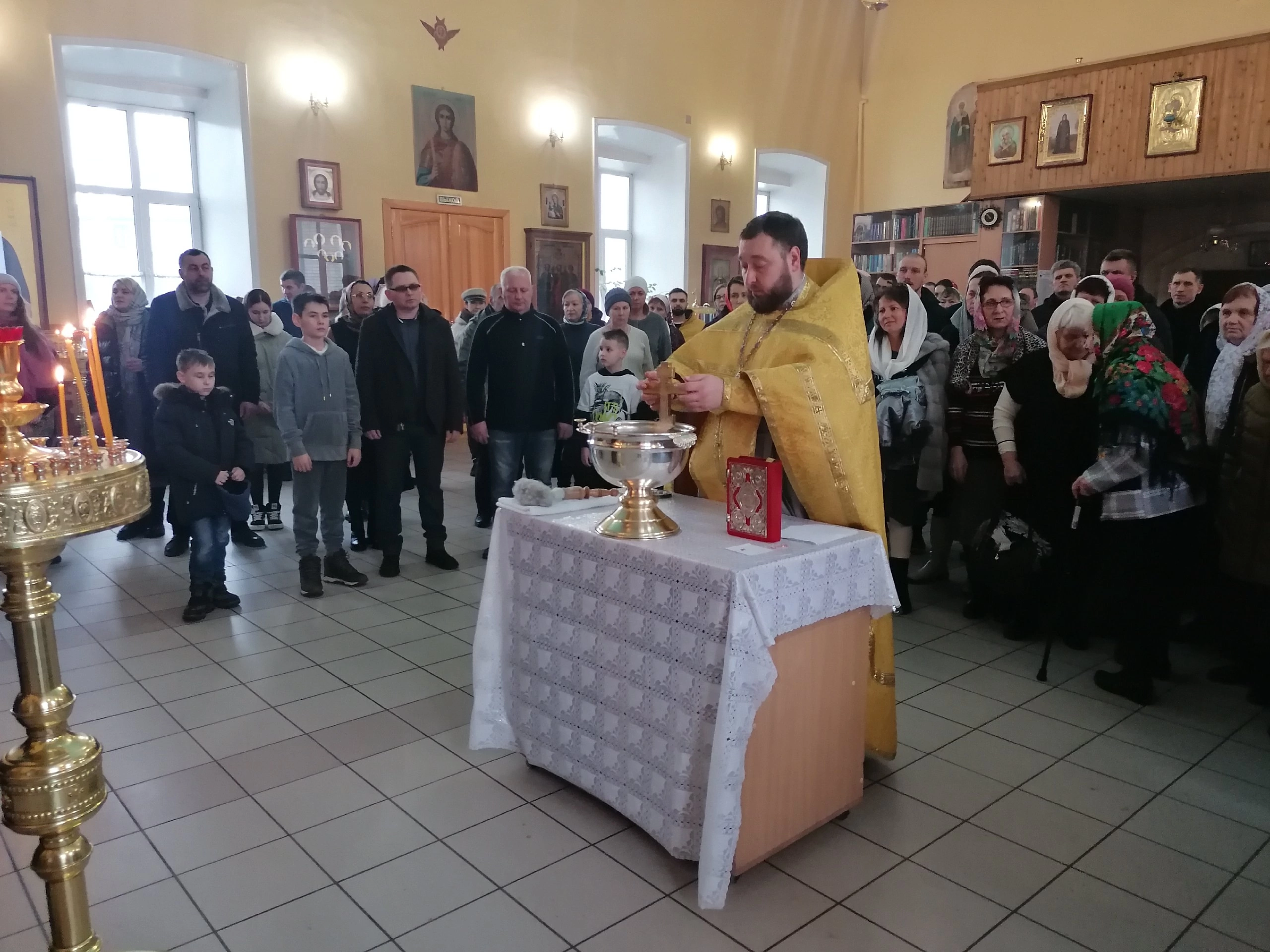 Богослужения в Неделю 32-ю по Пятидесятнице