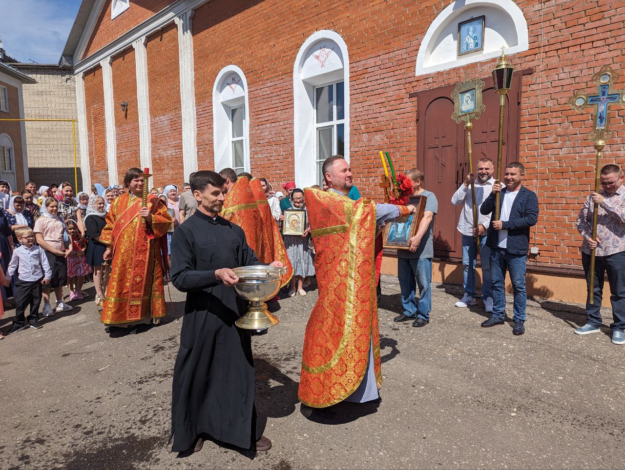 Богослужения в Неделю о слепом 