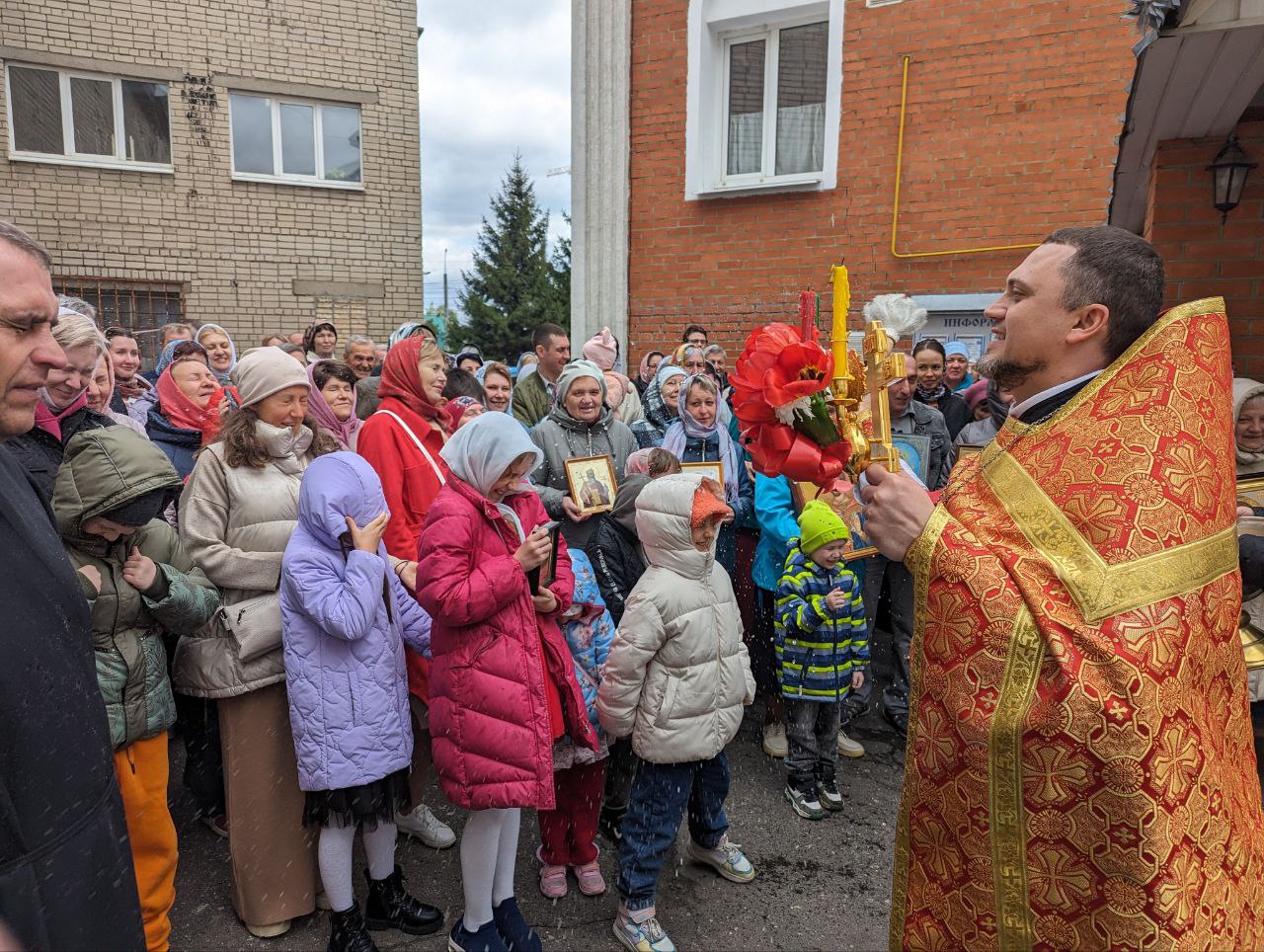 Богослужения в день Антипасхи