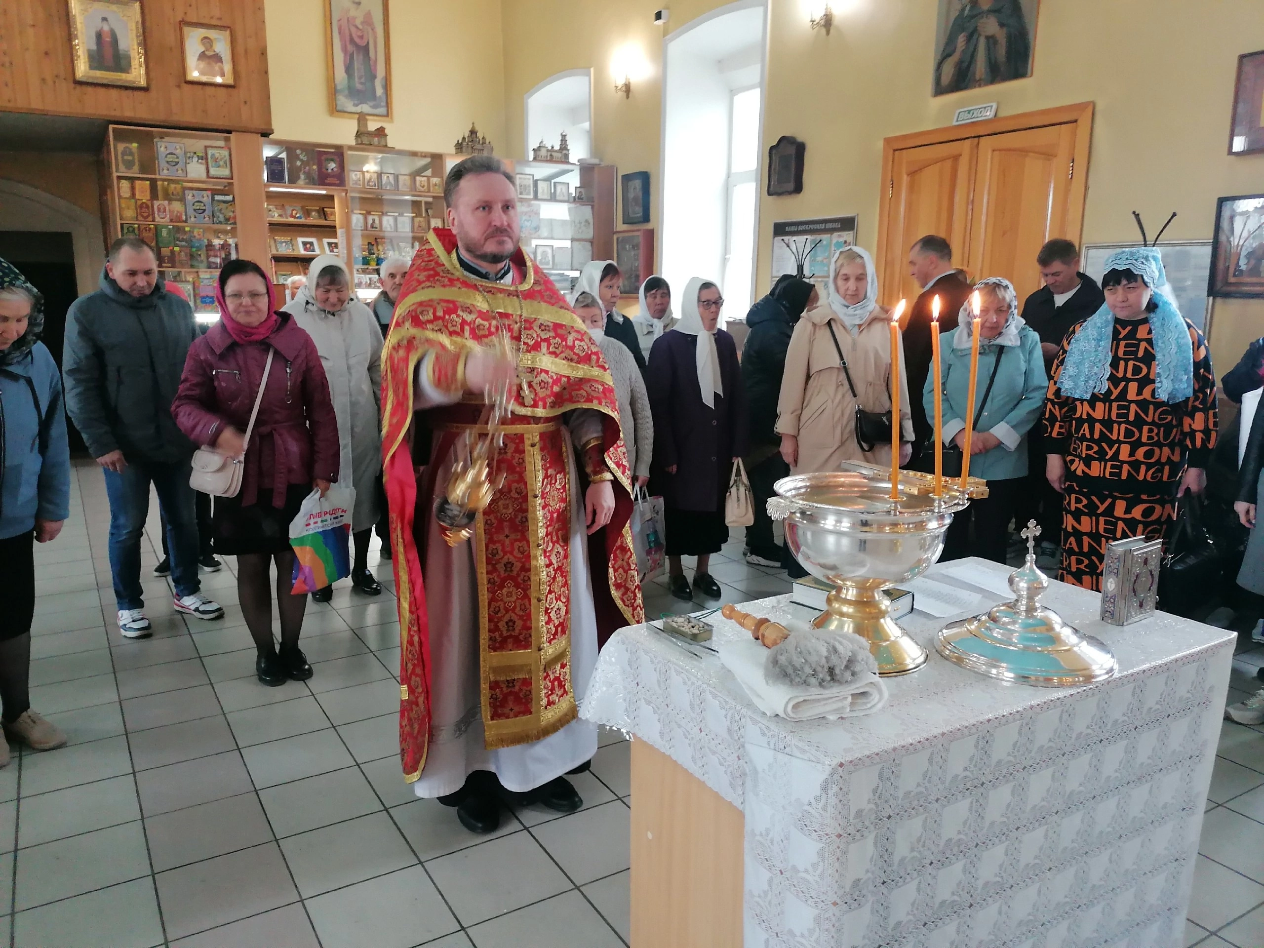 Богослужение в день Преполовения Пятидесятницы 