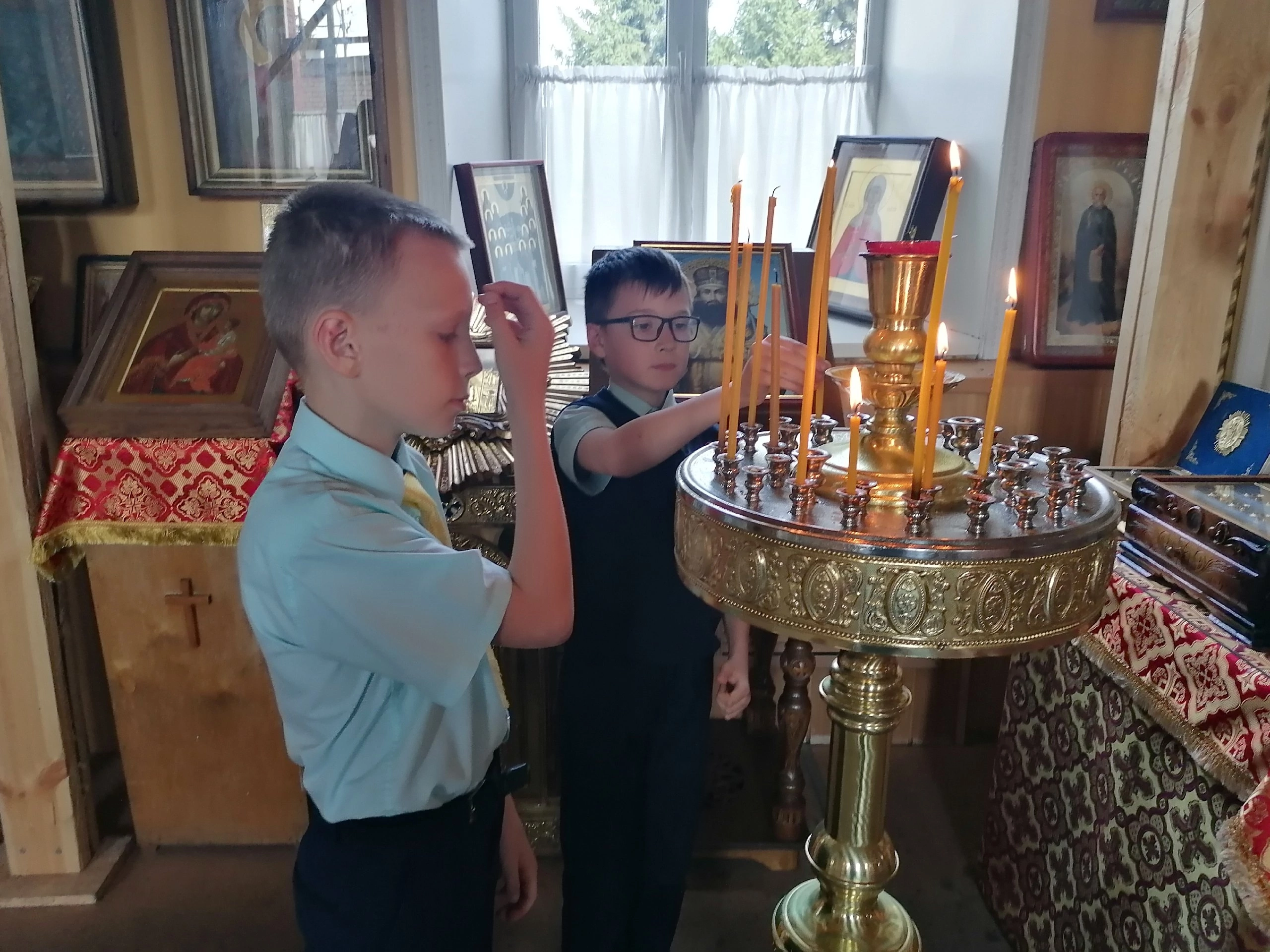 Иерей Владимир Журавлев встретился с учениками средней школы №60