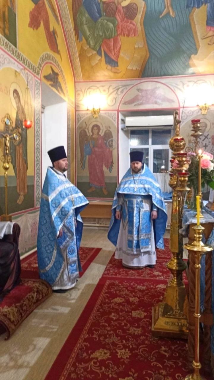 Богослужения в Неделю 24-ю по Пятидесятнице