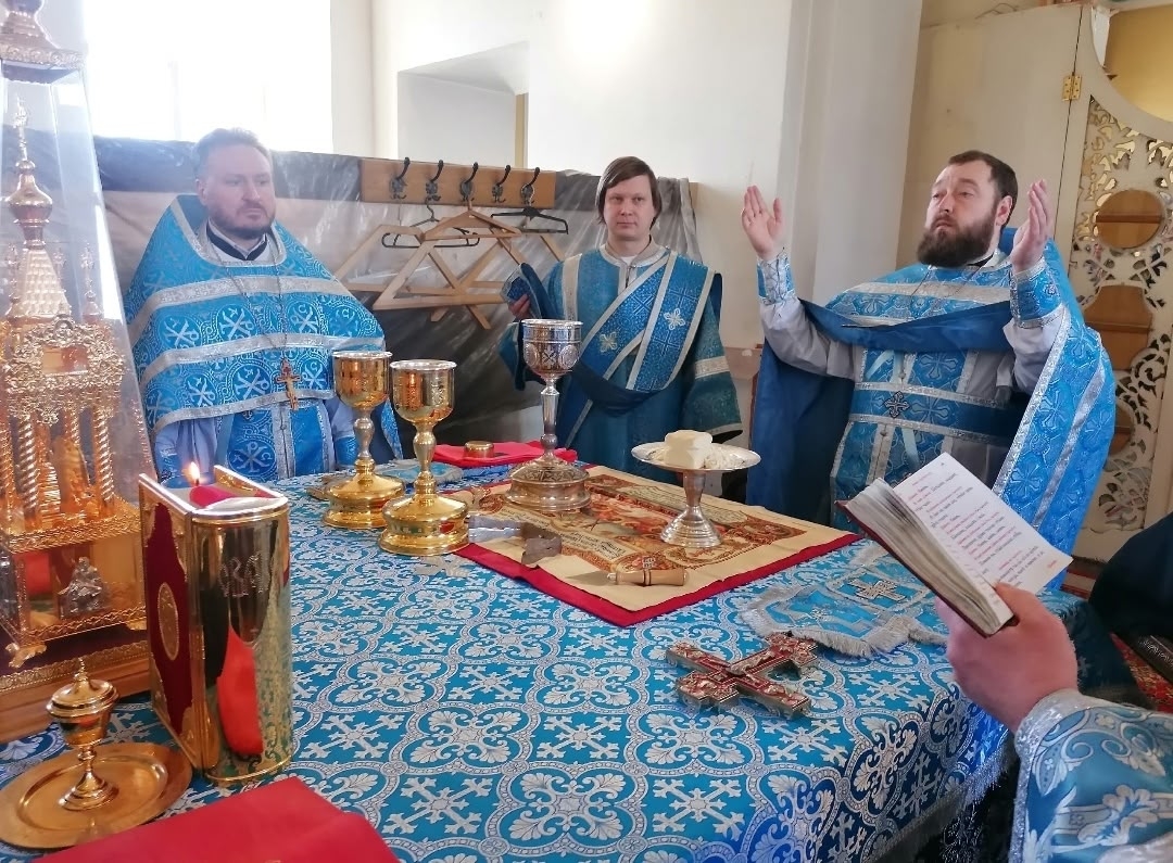 Празднование Похвалы Пресвятой Богородицы