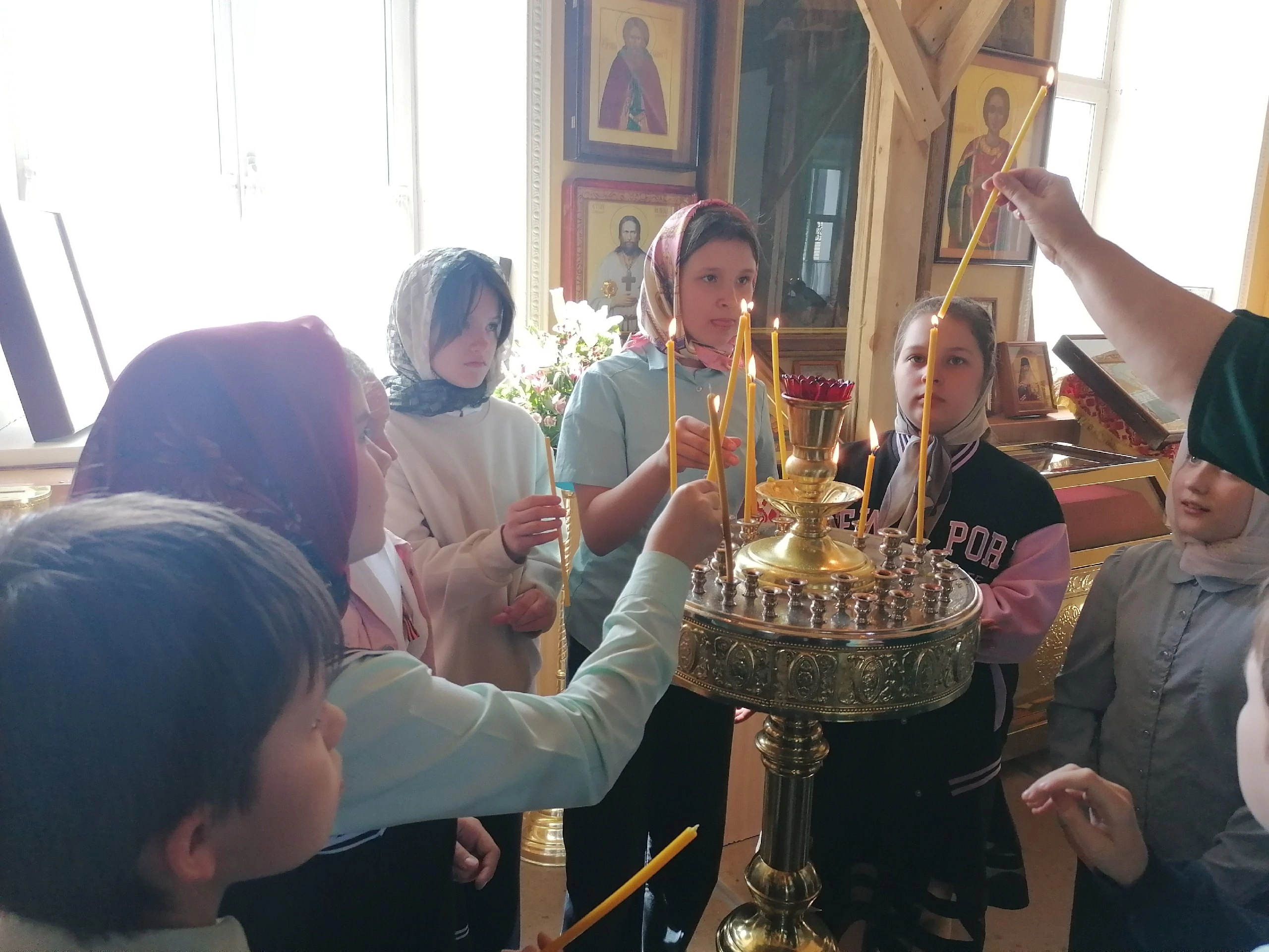 Иерей Владимир Журавлев встретился с учениками средней школы №60