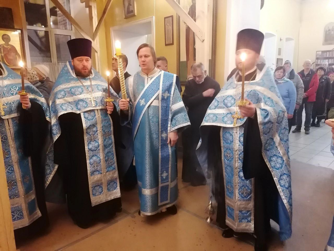 Всенощное бдение в канун празднования Казанской иконе Божией Матери