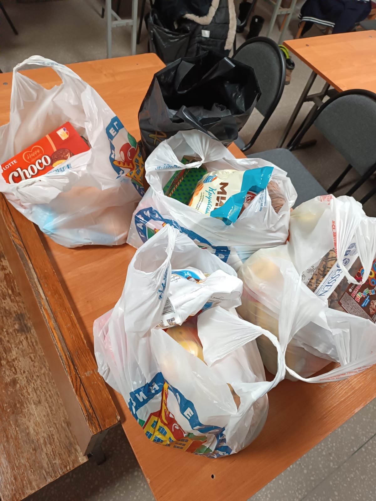 Воспитанники воскресной школы Никольского храма в Терновке  выступили с концертом для раненых военнослужащих