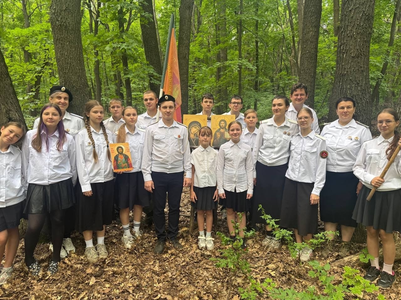 Воспитанники воскресной школы "Азбука веры" участвовали в походе "Лесной Город"