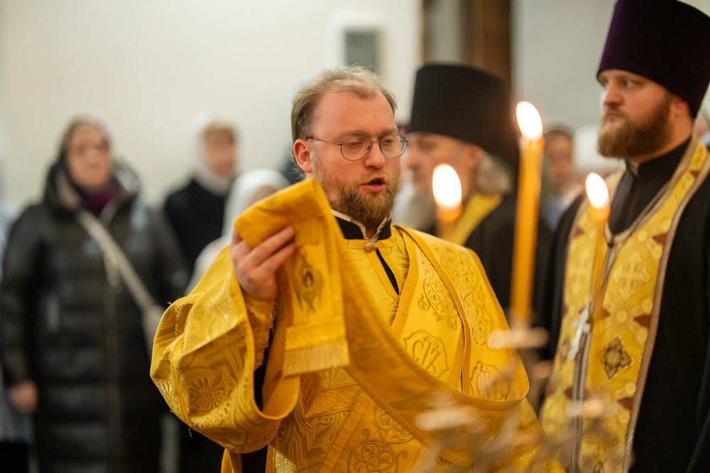 В канун престольного праздника митрополит Серафим совершил всенощное бдение в нашем храме
