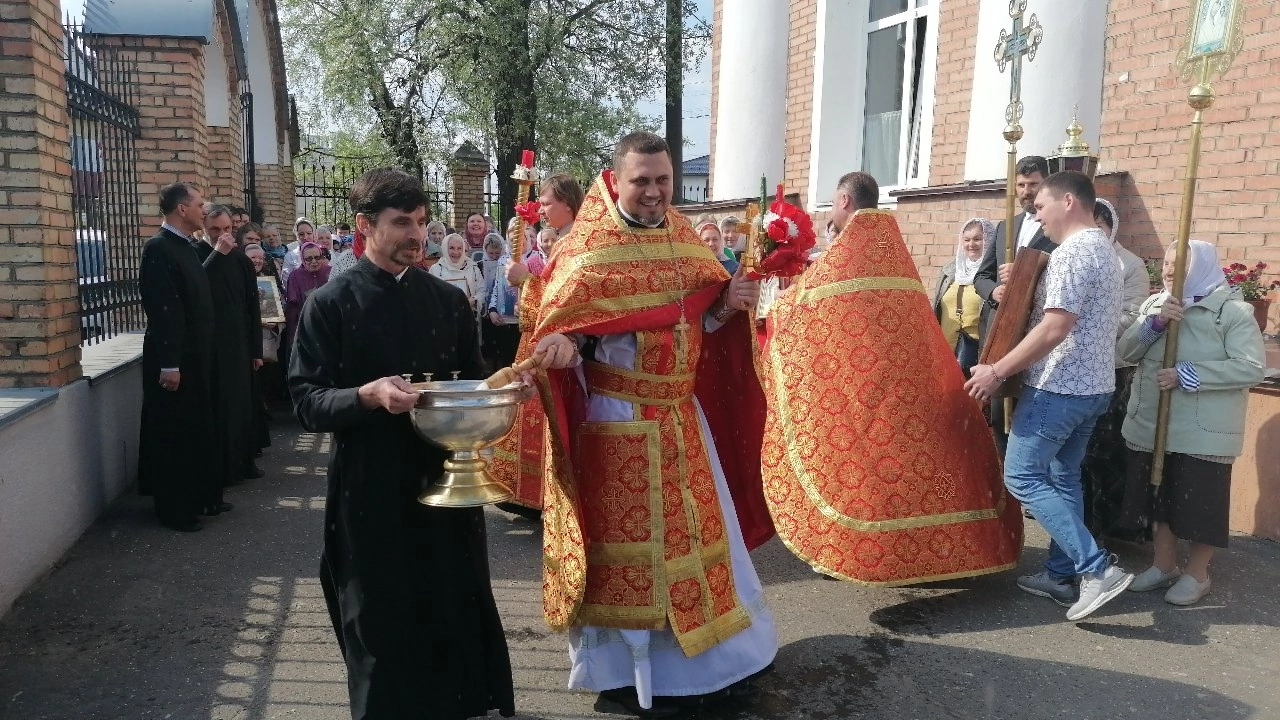 В субботу Светлой седмицы протоиерей Александр Филиппов совершил Божественную литургию