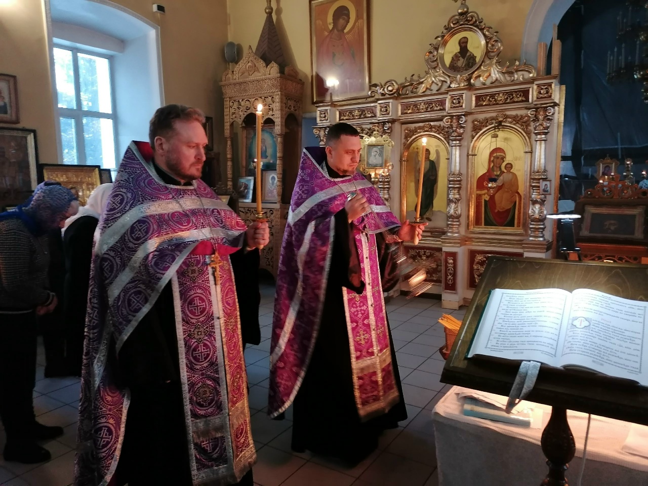 Вечернее богослужение в канун родительской субботы