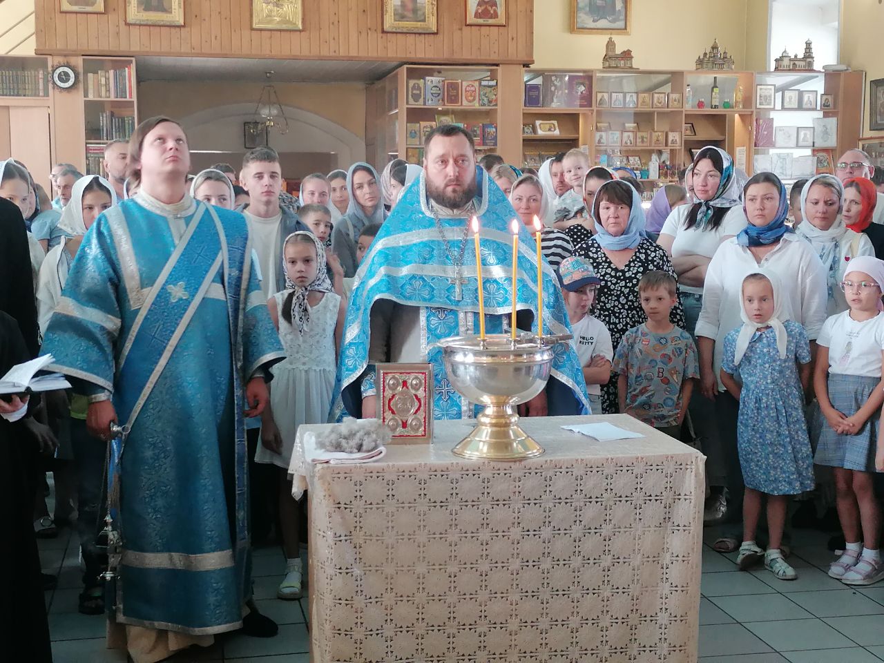 Богослужения в Неделю 12-ю по Пятидесятнице