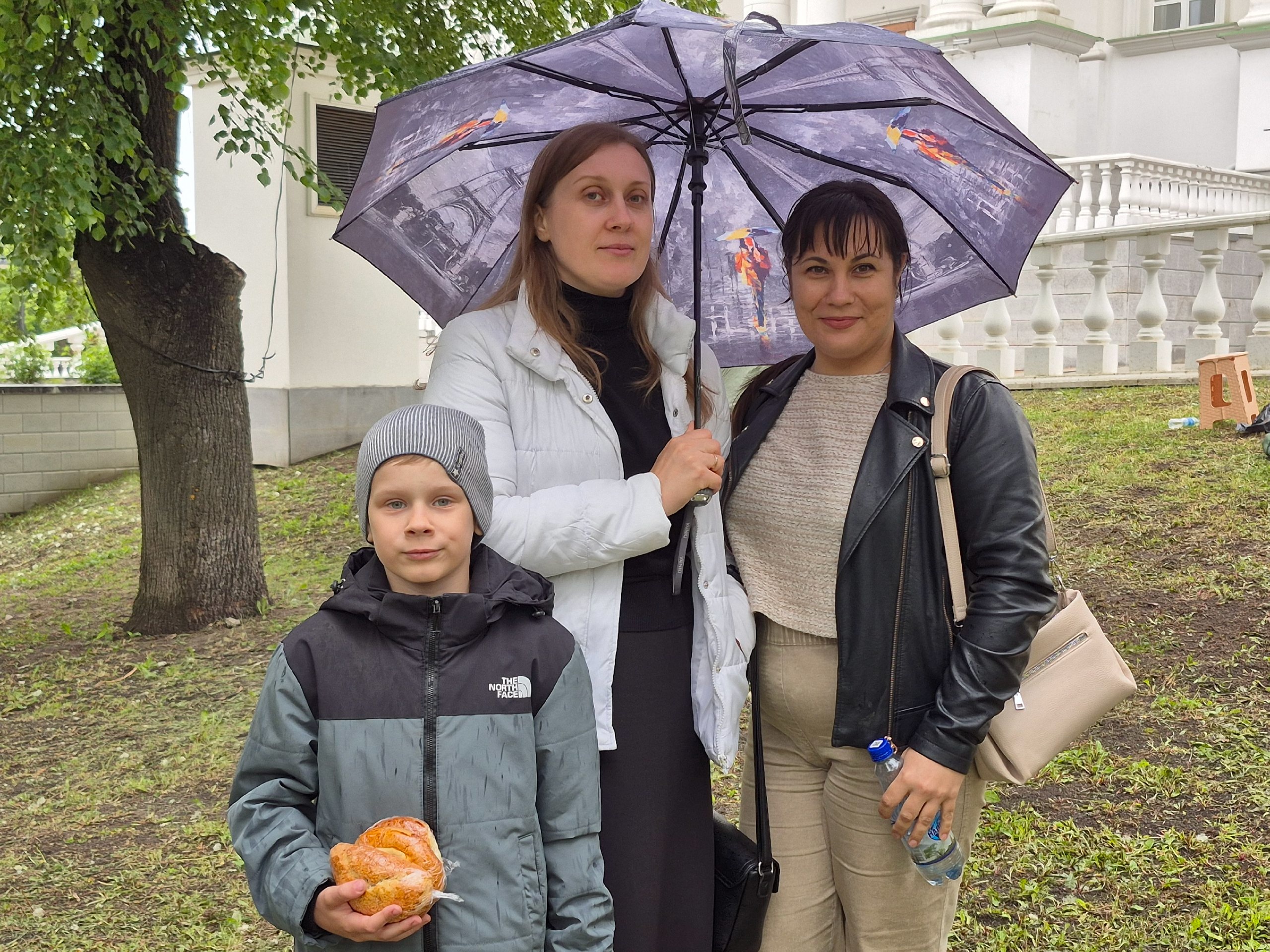 18 мая 2025 года прошёл VI музыкальный, епархиальный фестиваль воскресных школ «ПАСХАЛЬНЫЙ ПИКНИК 2025", который состоялся в Лермонтовском сквере у Спасского кафедрального собора.