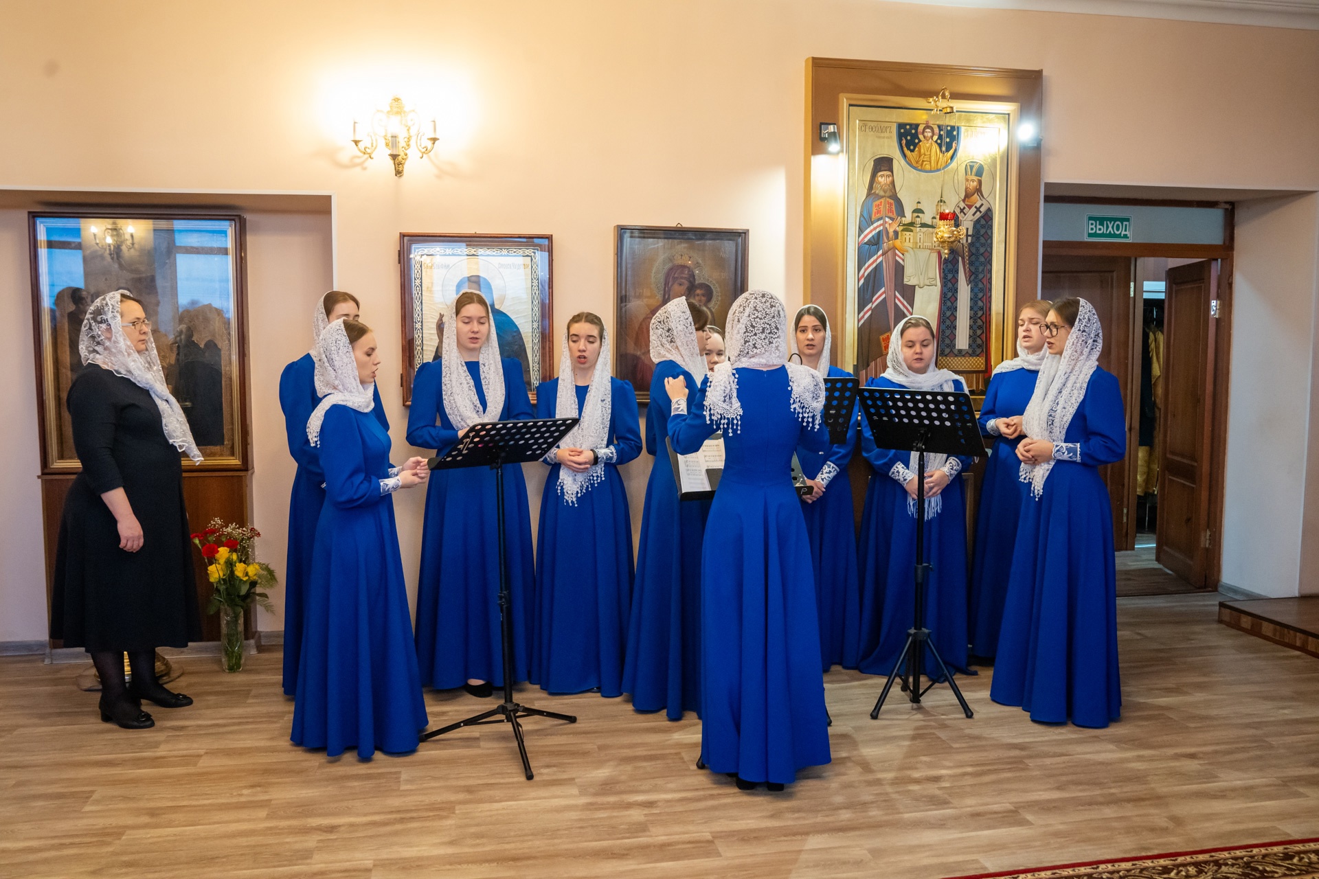 Протоиерей Александр Филиппов сослужил митрополиту Серафиму в престольный праздник и актовый день в Пензенской духовной семинарии   