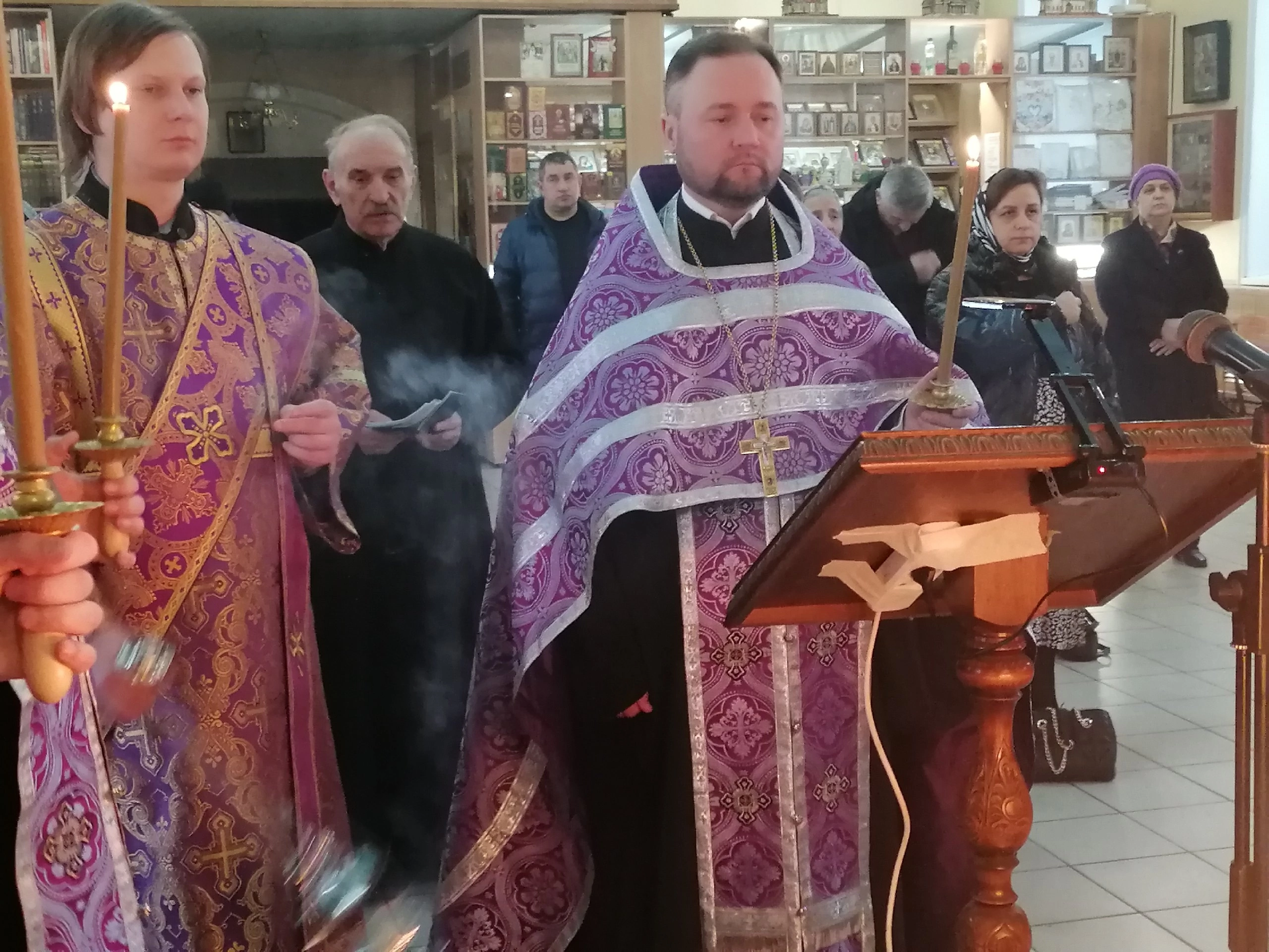 Вечернее богослужение в канун родительской субботы