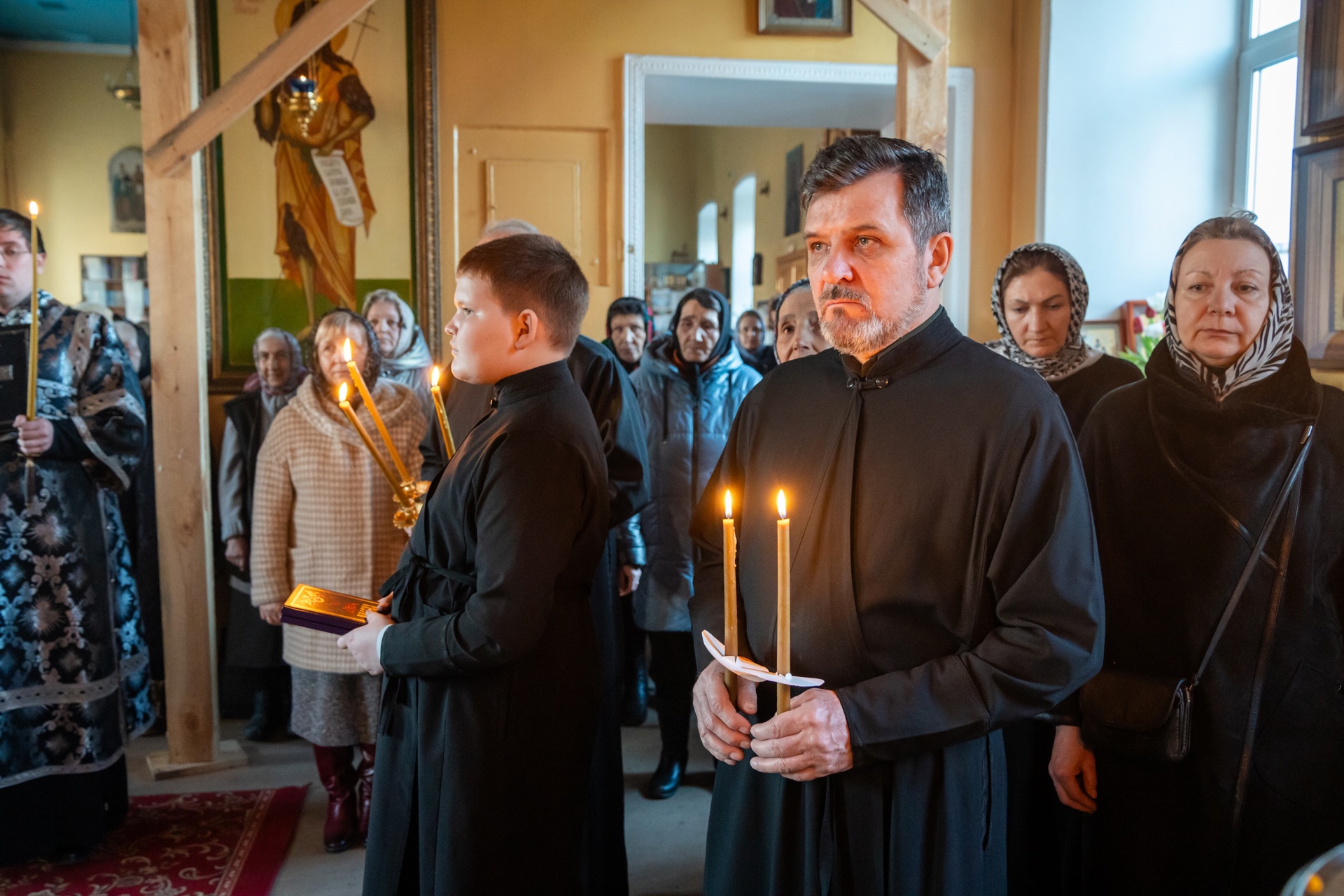 Митрополит Серафим совершил чин Пассии в нашем храме   