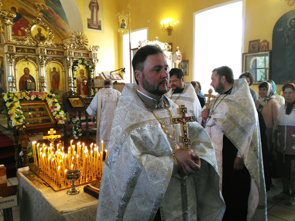 Троицкая родительская суббота