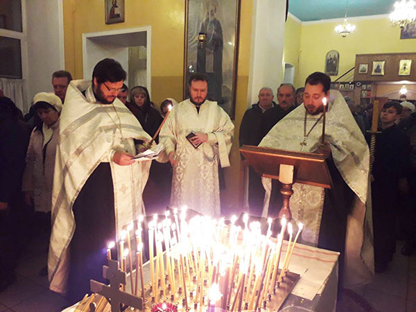 Заупокойное богослужение в канун Димитриевской родительской субботы