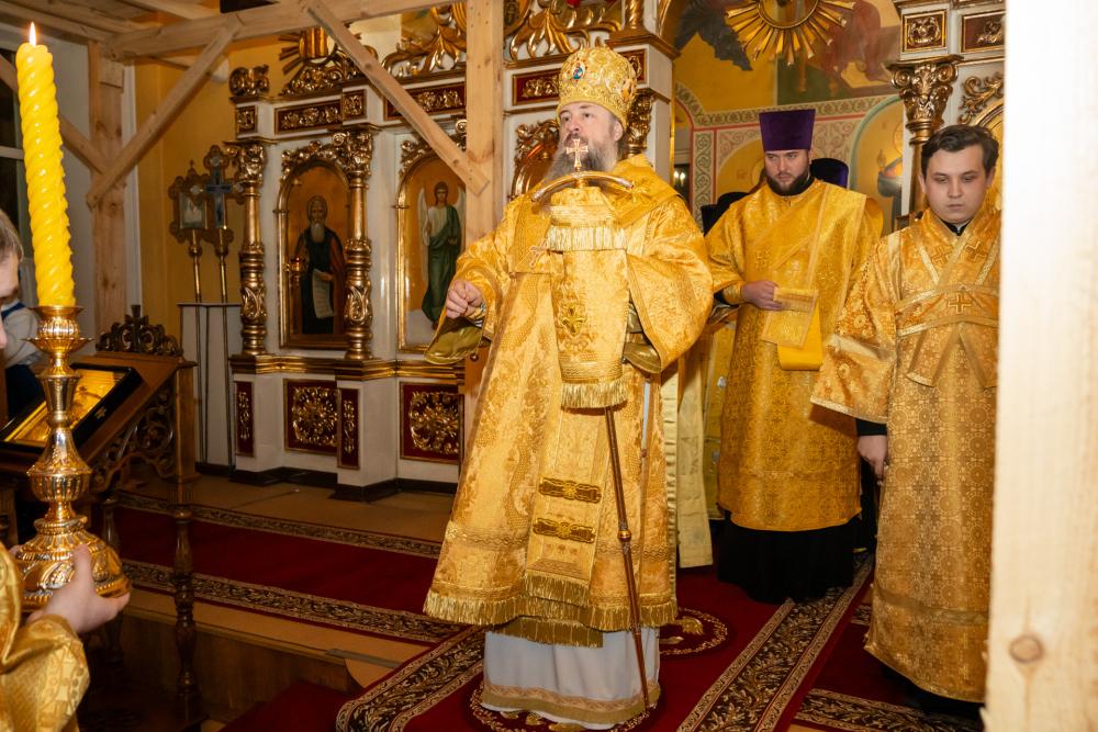 В канун престольного праздника митрополит Серафим совершил всенощное бдение в нашем храме