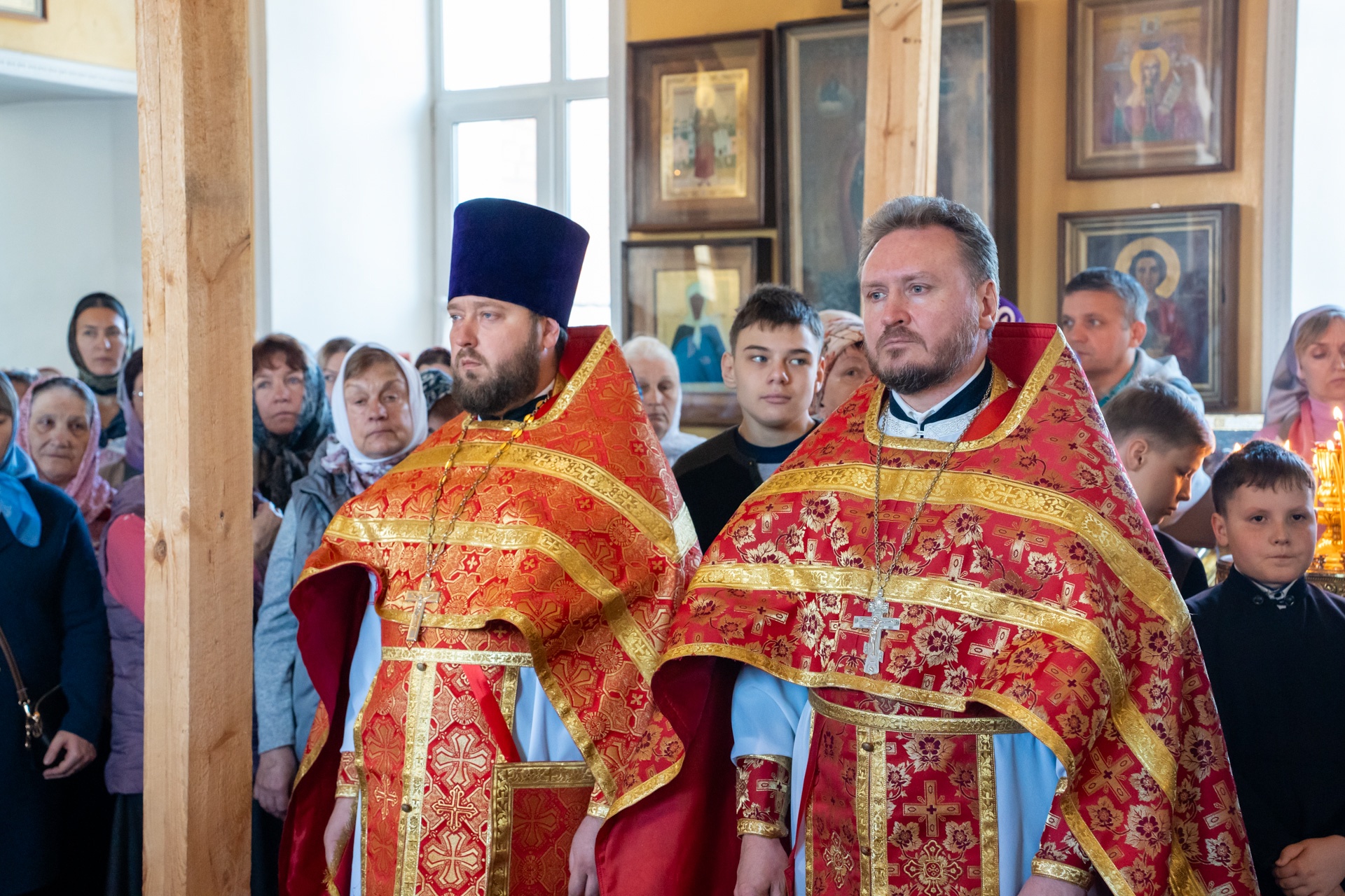 В день престольного праздника митрополит Серафим совершил литургию в нашем храме