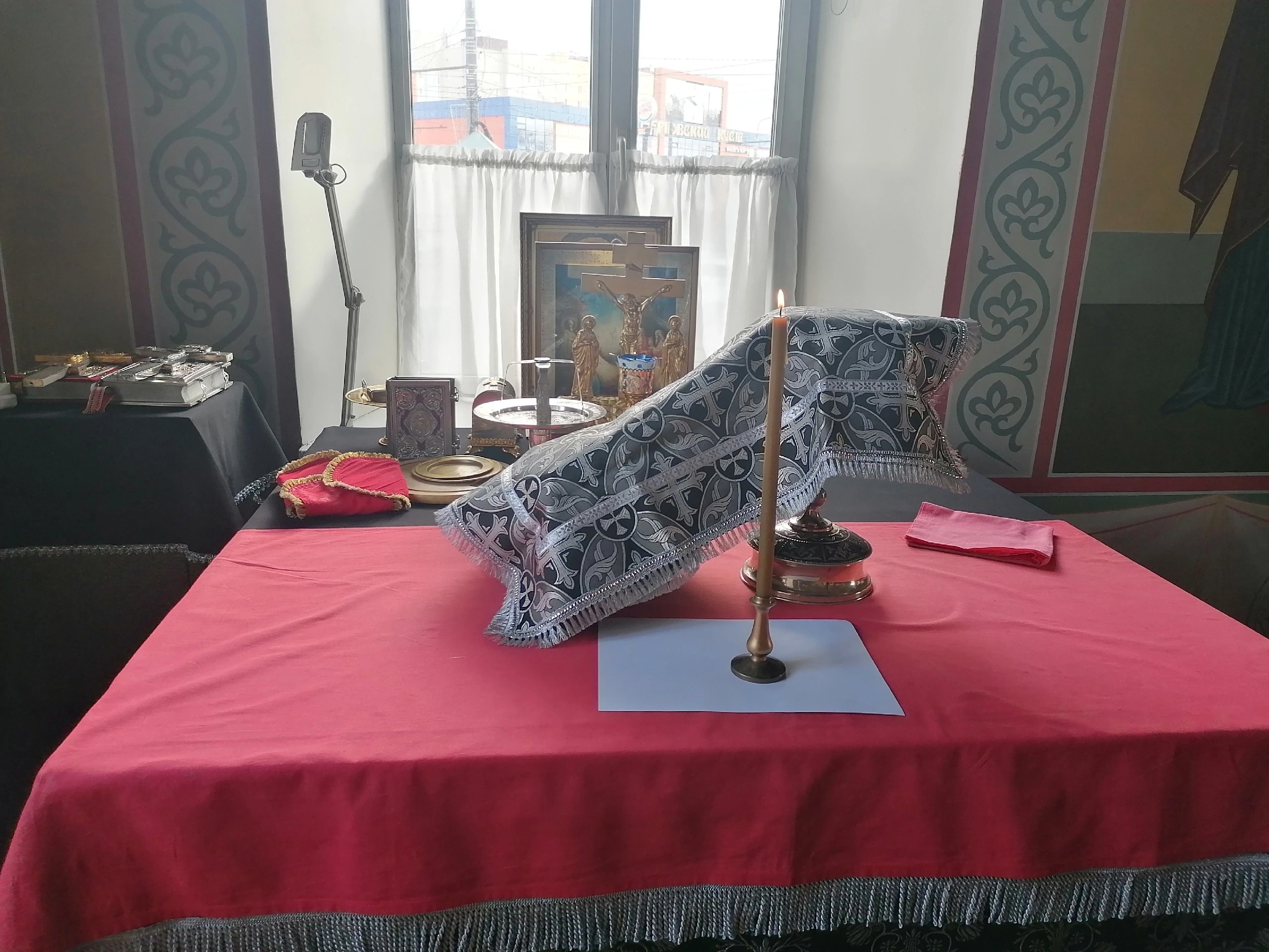 Протоиерей Александр Филиппов совершил Божественную Литургию Преждеосвященных Даров