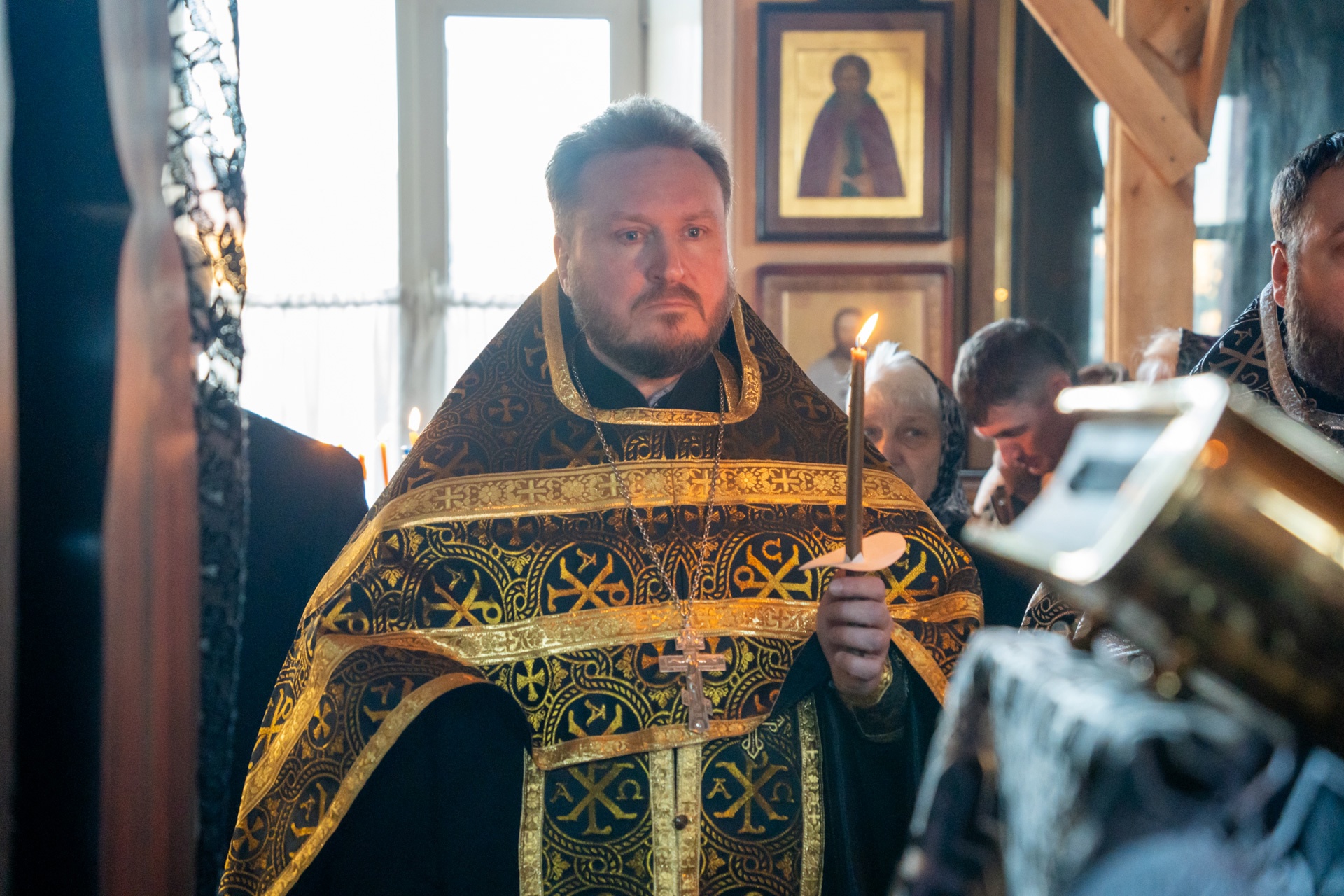 Митрополит Серафим совершил чин Пассии в нашем храме   