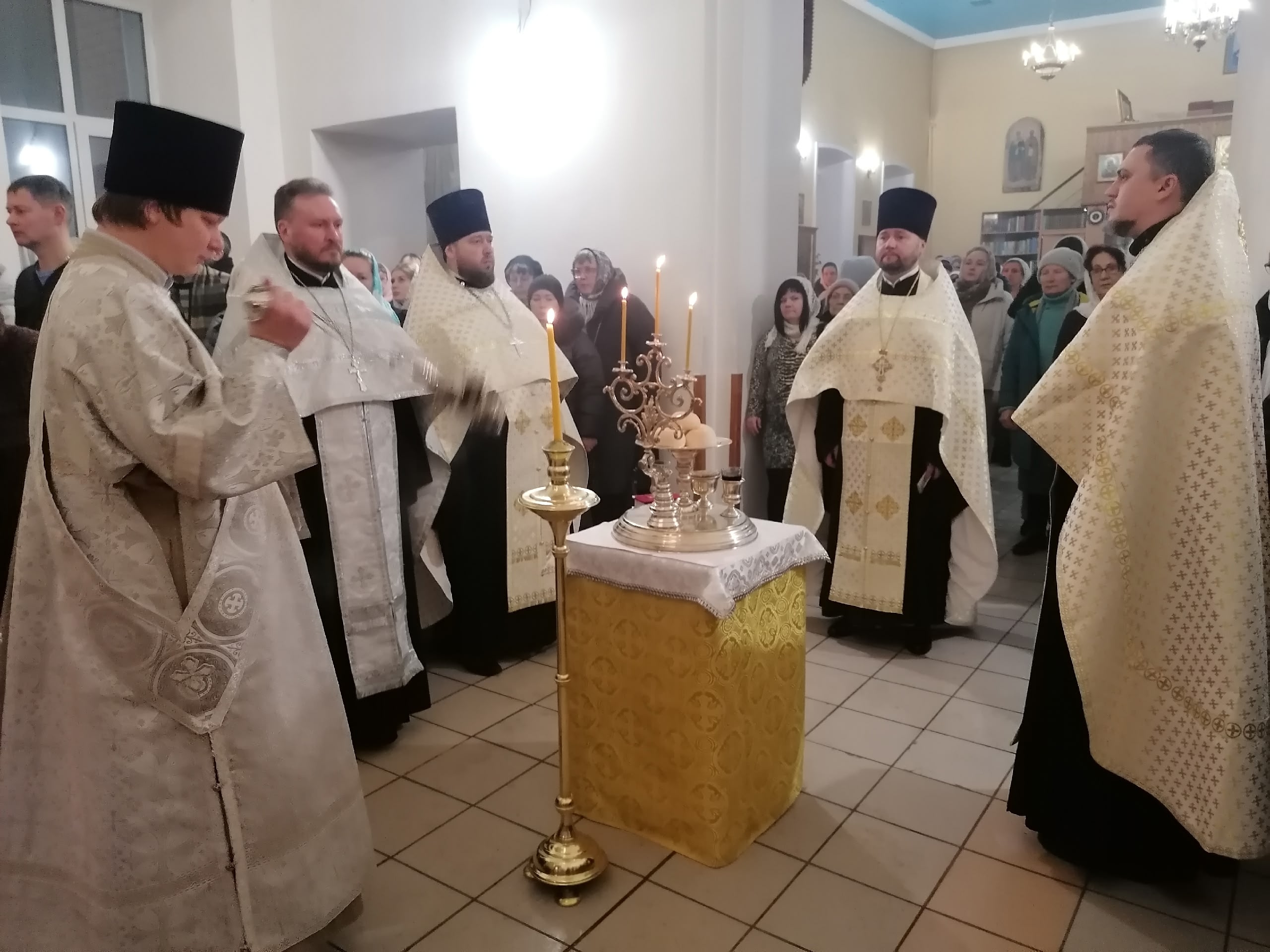 Всенощное бдение в канун праздника Рождества Христова