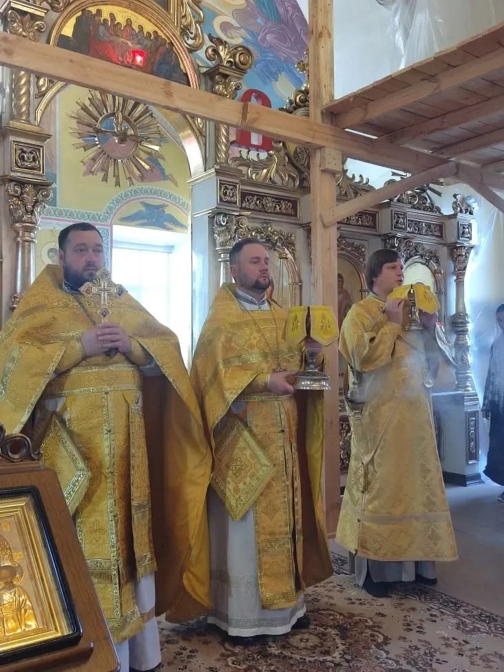 Богослужения в Неделю 17-ю по Пятидесятнице