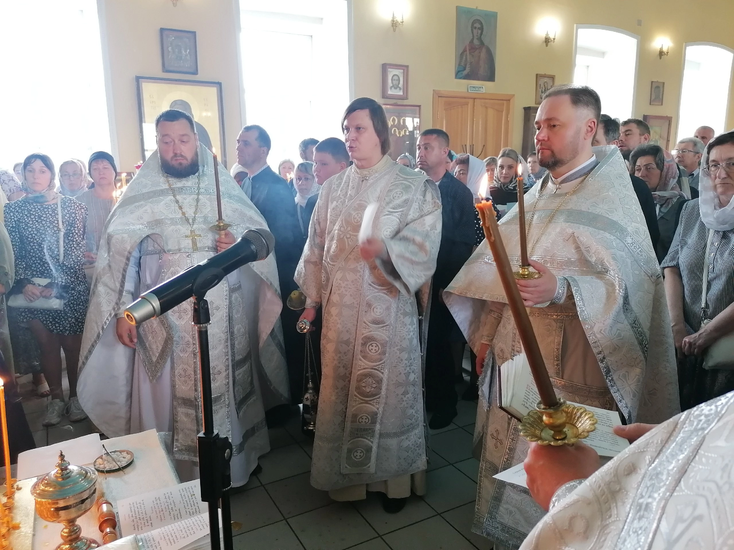 Троицкая родительская суббота