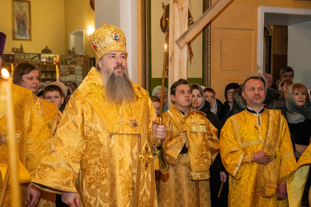 В канун престольного праздника митрополит Серафим совершил всенощное бдение в нашем храме