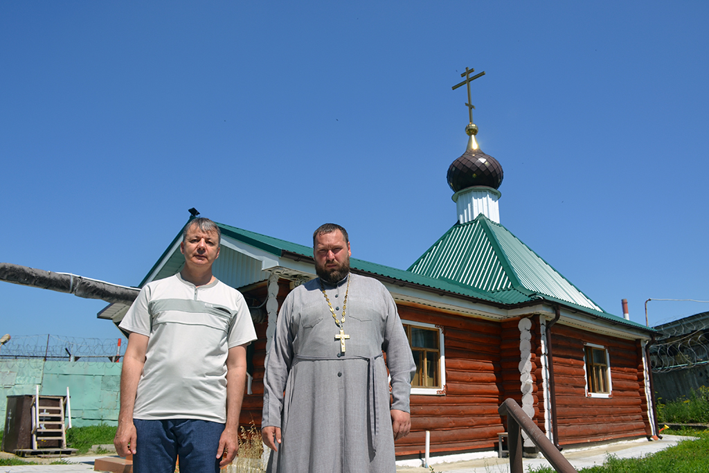 Протоиерей Антоний Шварёв совершил литургию в ИК-7