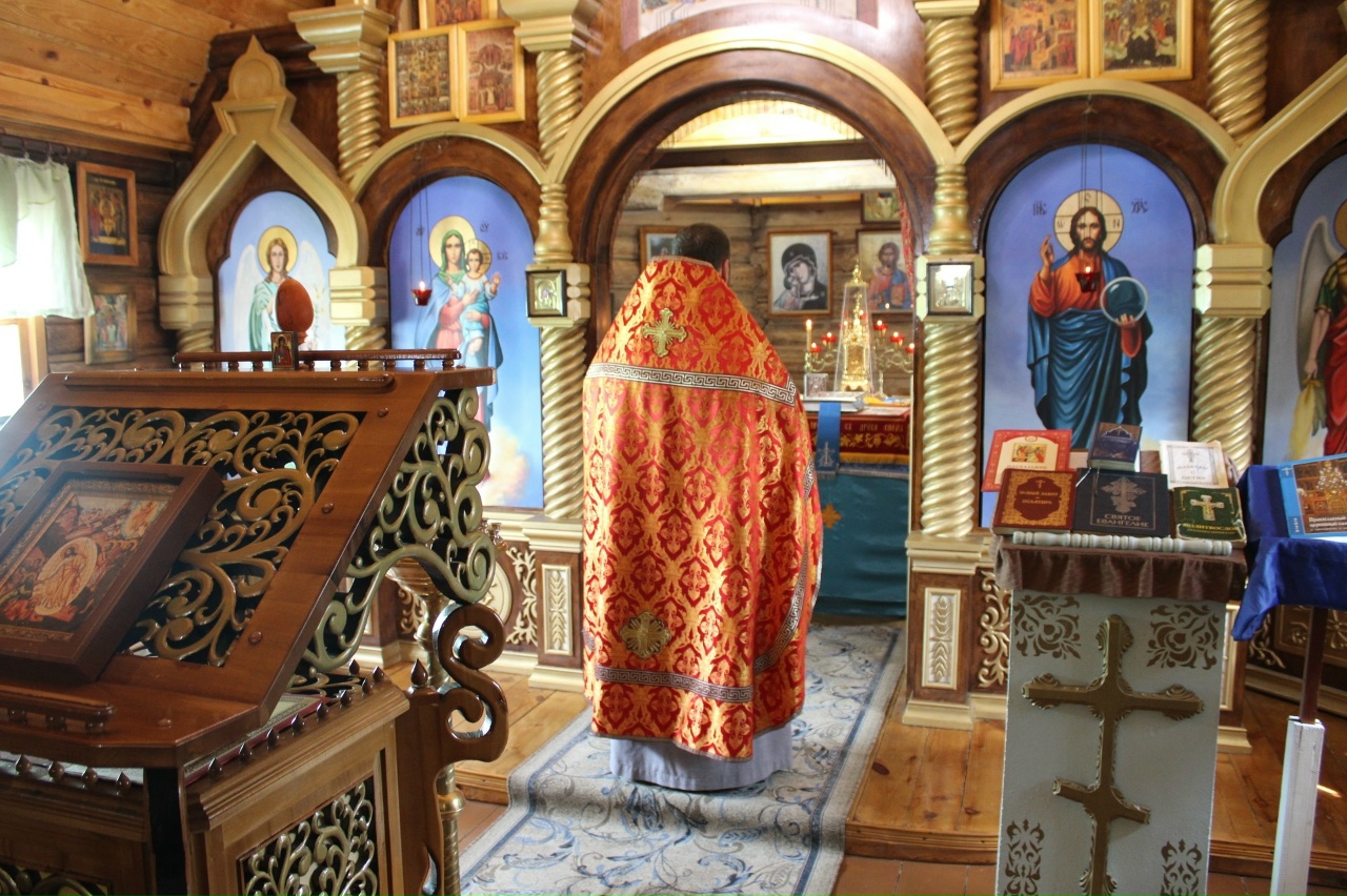 Протоиерей Антоний Шварёв совершил Пасхальные богослужения в ИК-7 и ИК-4