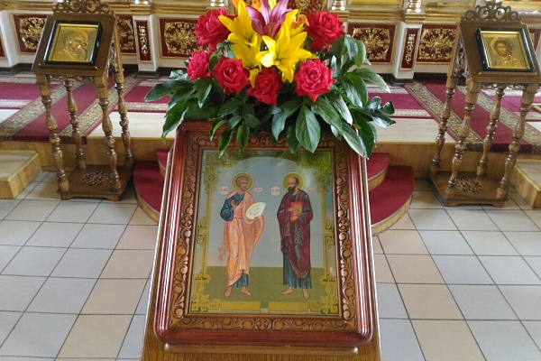 Великий праздник славных и всехвальных первоверховных апостолов Петра и Павла