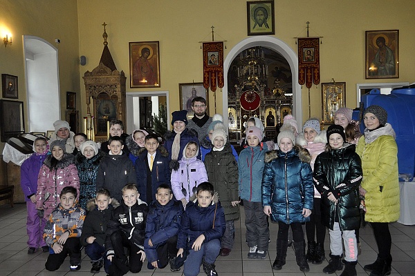 Встреча священника с учениками средней школы №60