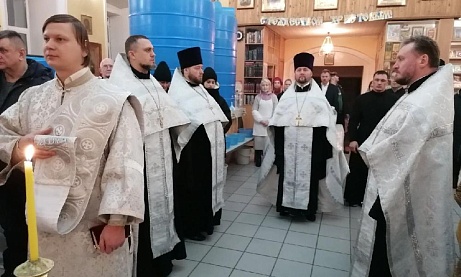 Всенощное бдение в канун Крещения Господня