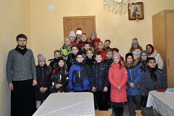 Встреча священника с учениками средней школы №60