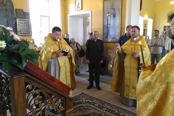 Вечером 23 июня 2018 года протоиерей Александр Филиппов совершил всенощное бдение. 