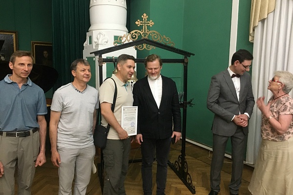 Посещение лекции-концерта исскуствоведа, музыканта Александра Великовского "Колокольный звон в русской музыке"