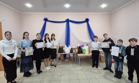 Дети из воскресной школы Никольского храма участвовали во Всероссийской акции"Письмо и посылка солдату"
