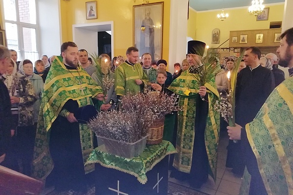 Всенощное бдение в канун праздника Входа Господня в Иерусалим